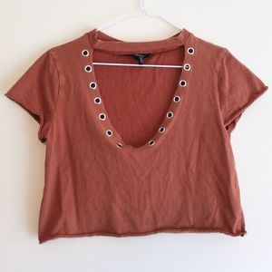 Cropped Tee w/ V-neck Cut-out and Grommet Detail